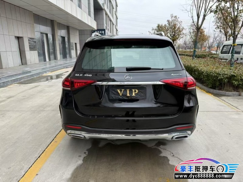19年奔驰GLE轿车抵押车出售