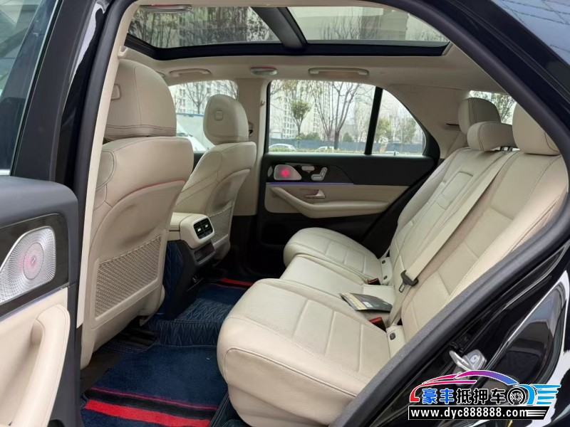 19年奔驰GLE轿车抵押车出售