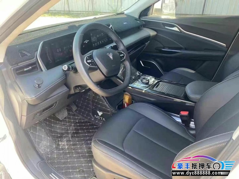 23年哪吒U轿车抵押车出售