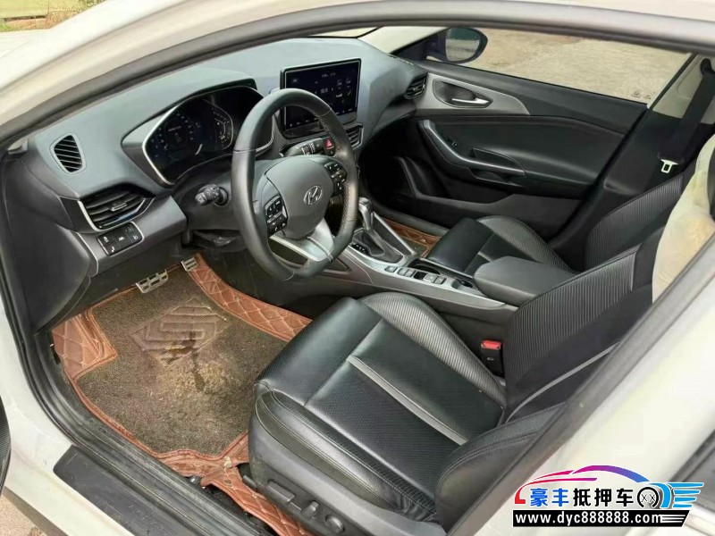 21年现代菲斯塔轿车抵押车出售