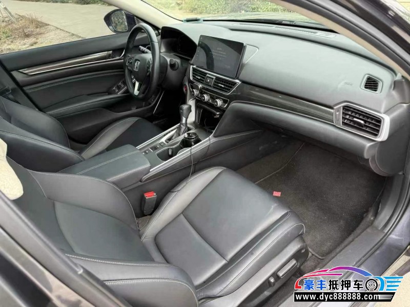 22年本田雅阁轿车抵押车出售