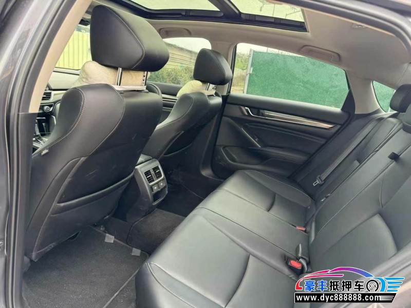 22年本田雅阁轿车抵押车出售