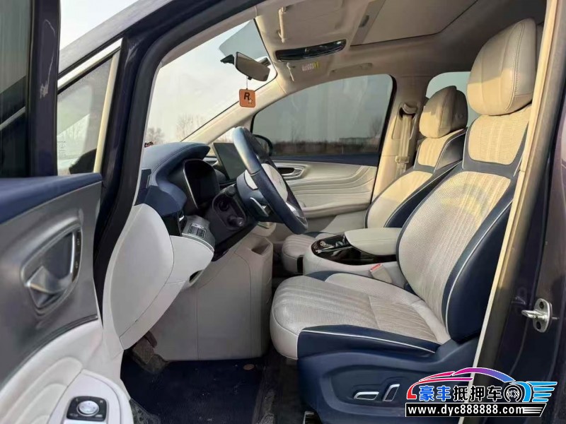 22年荣威imax8轿车抵押车出售