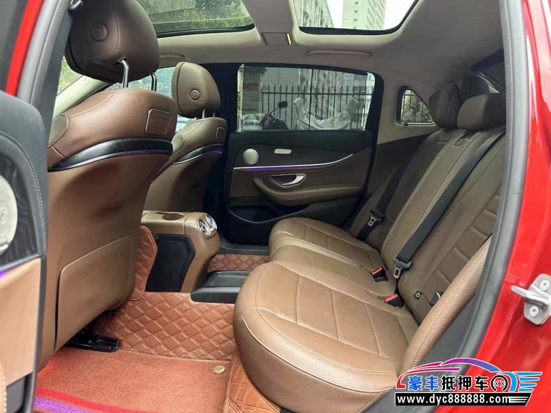 17年奔驰E轿车抵押车出售