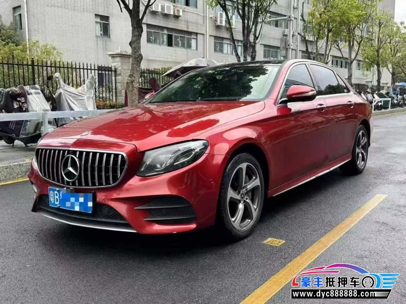17年奔驰E轿车抵押车出售