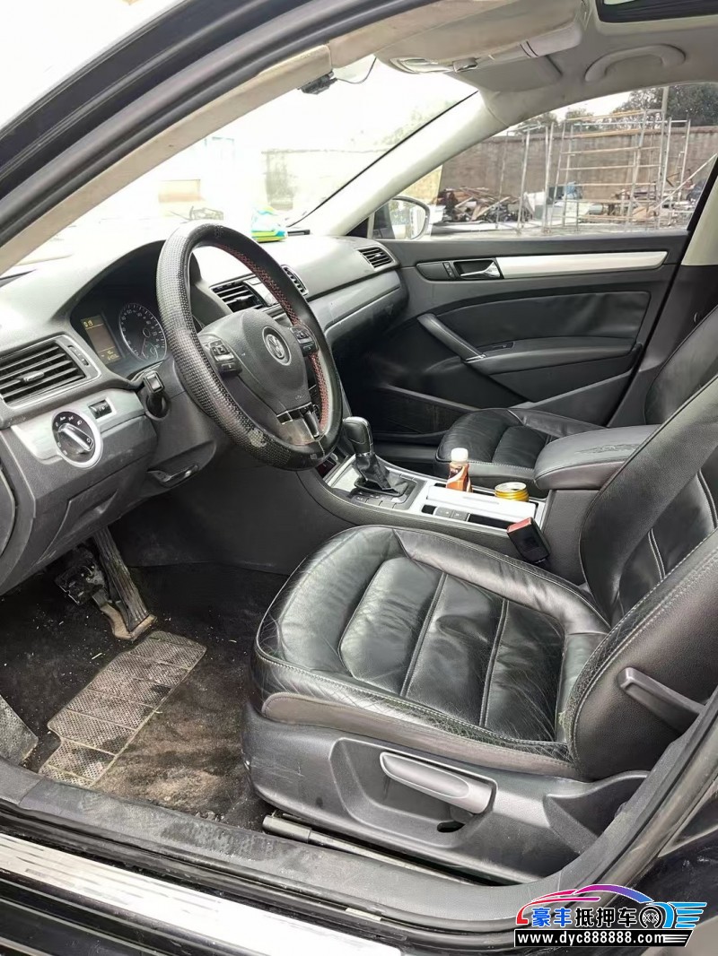 14年大众帕萨特轿车抵押车出售