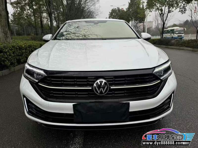 22年大众速腾轿车抵押车出售