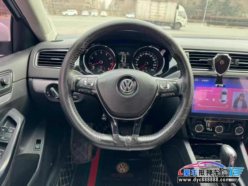 18年大众速腾轿车抵押车出售