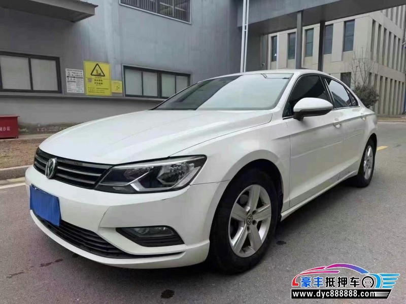 15年大众凌渡轿车抵押车出售