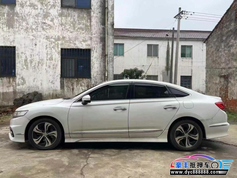 17年本田思铂睿轿车抵押车出售