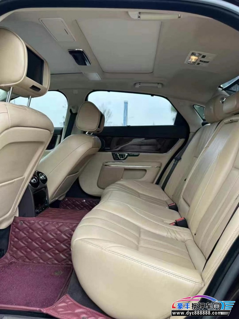 14年捷豹XJL轿车抵押车出售