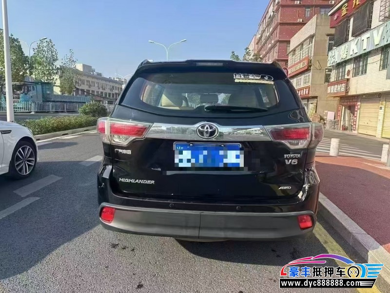 16年丰田汉兰达轿车抵押车出售