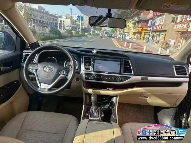 16年丰田汉兰达轿车抵押车出售