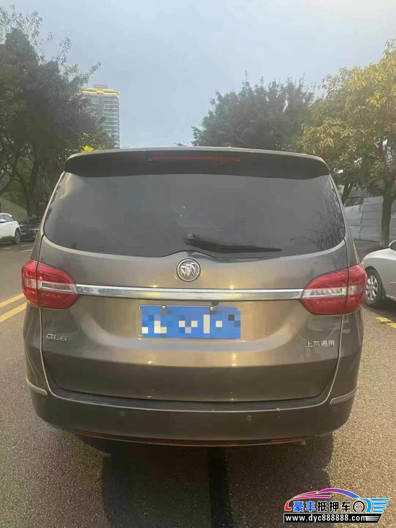16年别克GL8轿车抵押车出售