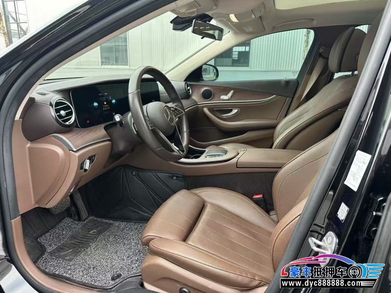 22年奔驰E轿车抵押车出售