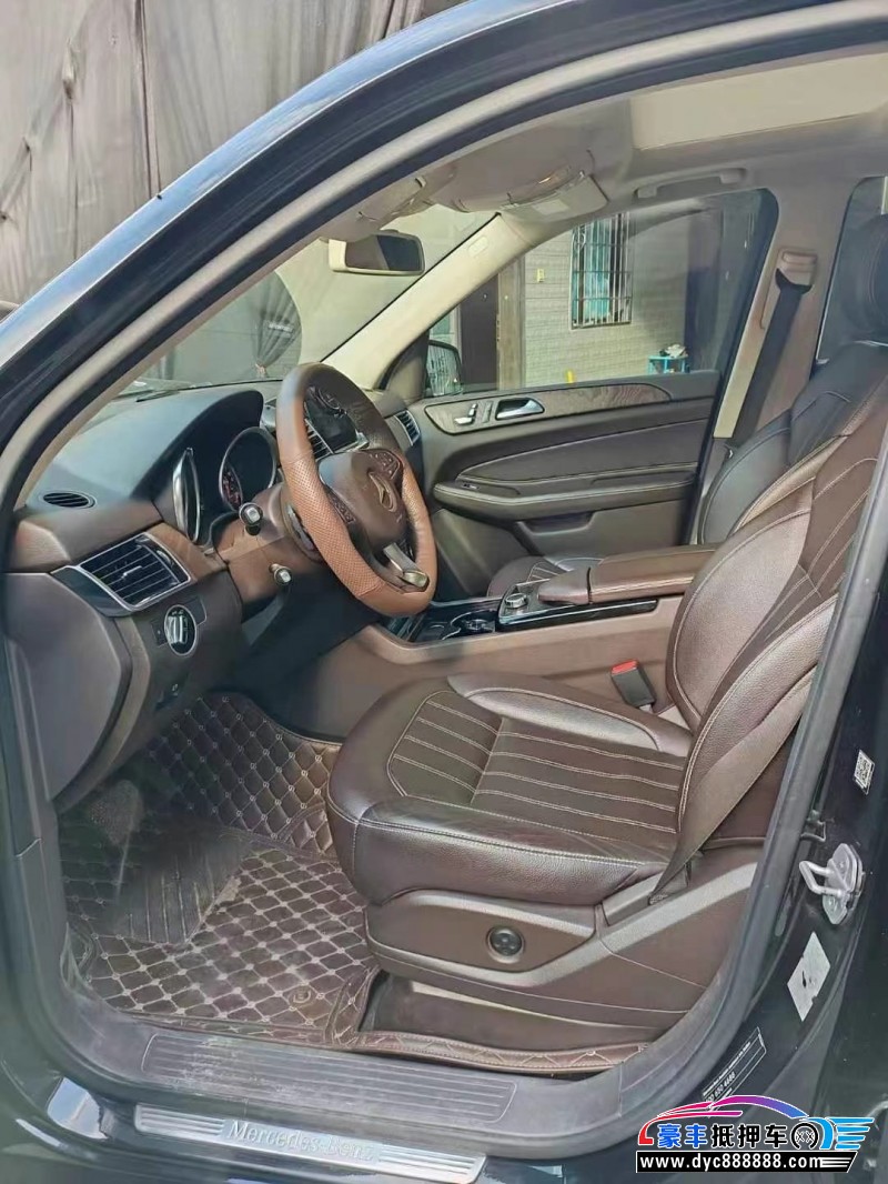17年奔驰GLE轿车抵押车出售