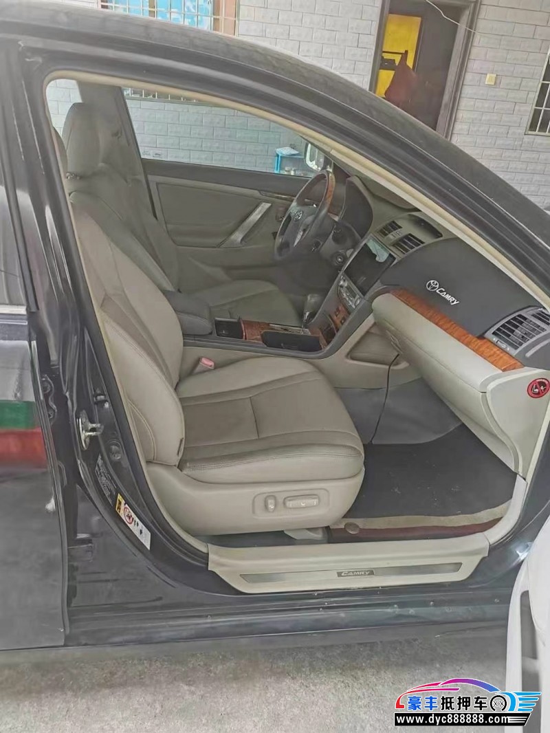 07年丰田凯美瑞轿车抵押车出售