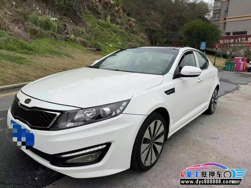 12年起亚K5轿车抵押车出售