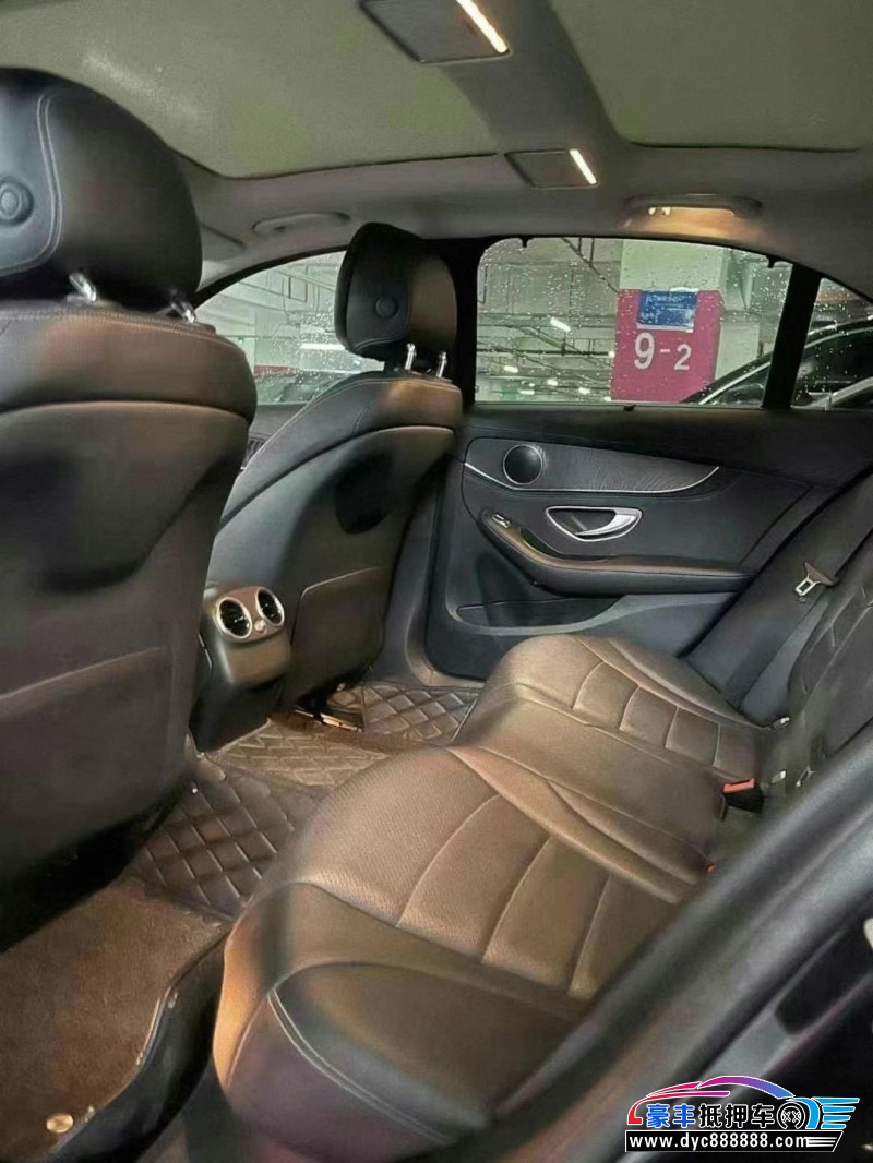 15年奔驰C轿车抵押车出售