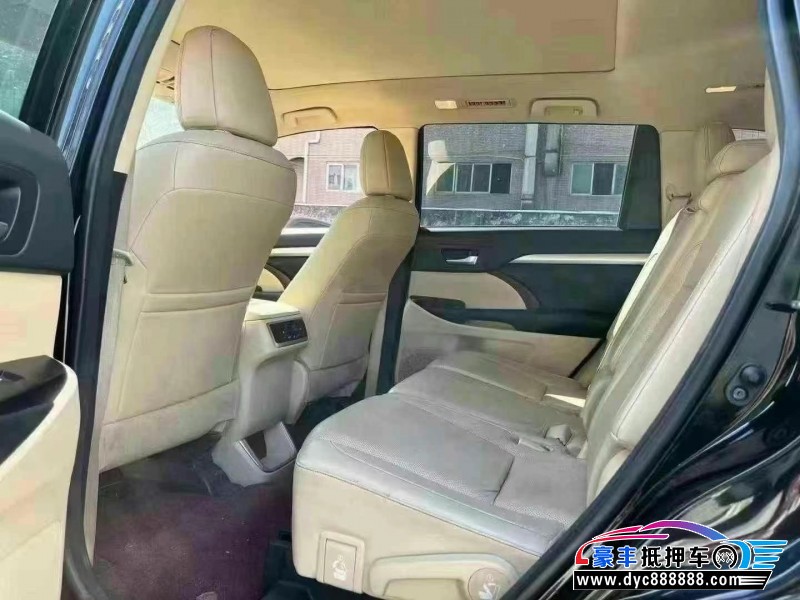 23年丰田汉兰达轿车抵押车出售