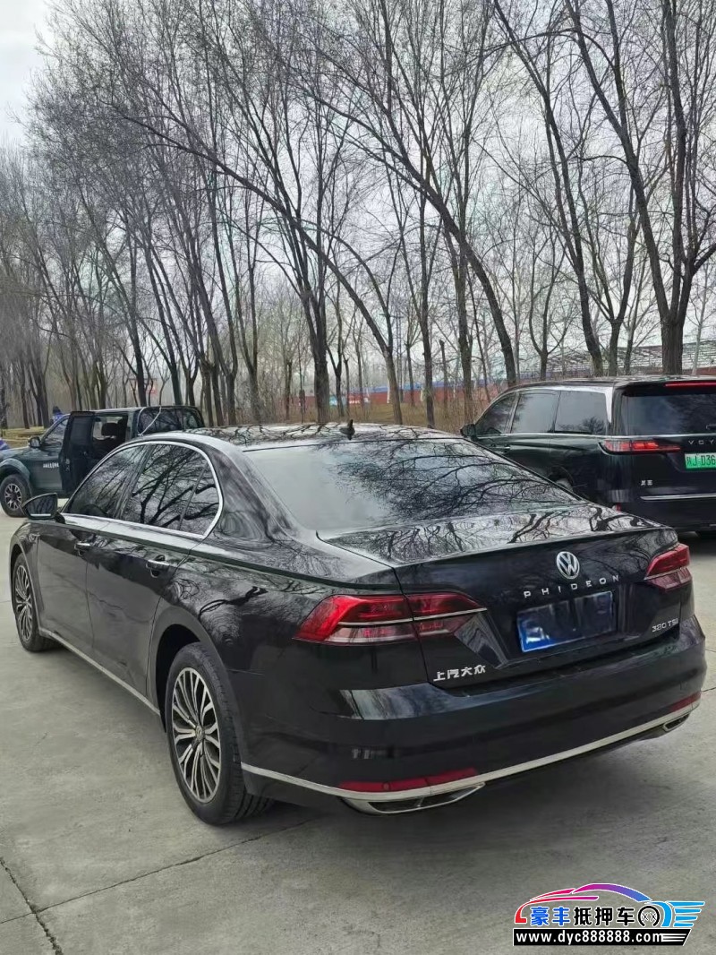 18年大众辉昂轿车抵押车出售