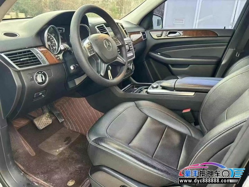15年奔驰ML轿车抵押车出售