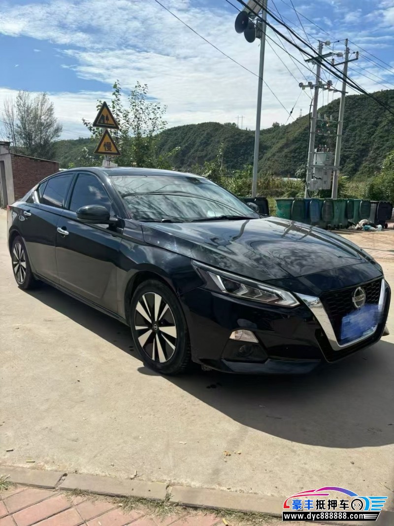 21年日产天籁轿车抵押车出售