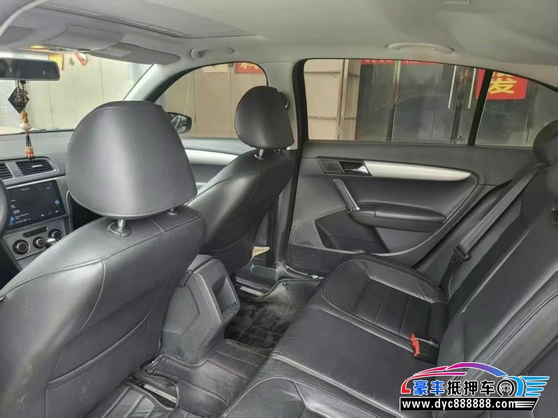 14年大众朗逸轿车抵押车出售