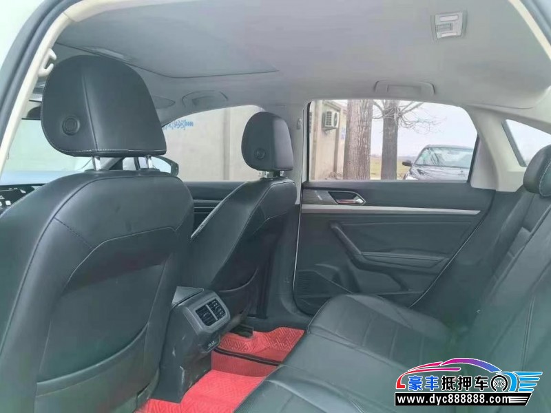 20年大众朗逸轿车抵押车出售