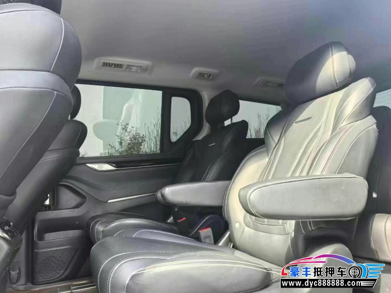 20年上汽大通G10轿车抵押车出售