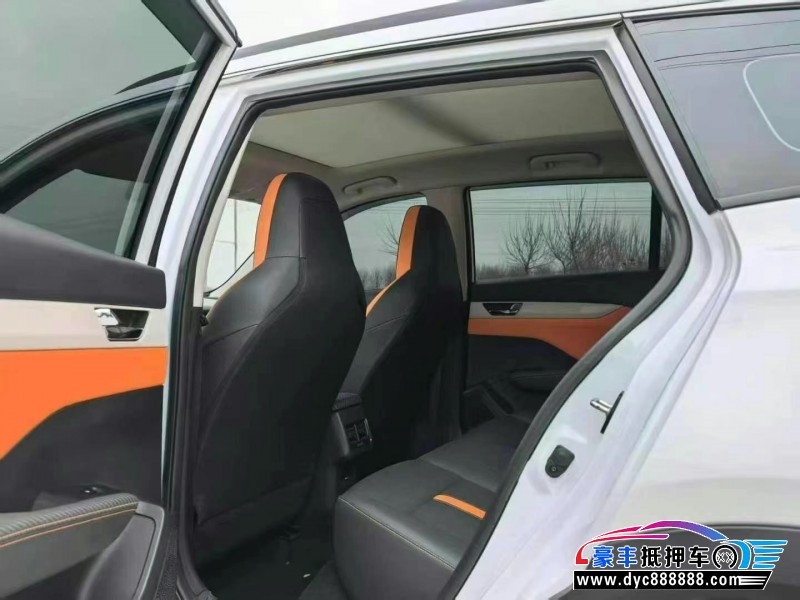 23年东风风神奕炫轿车抵押车出售