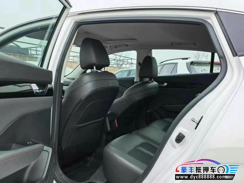 22年东风风神奕炫轿车抵押车出售