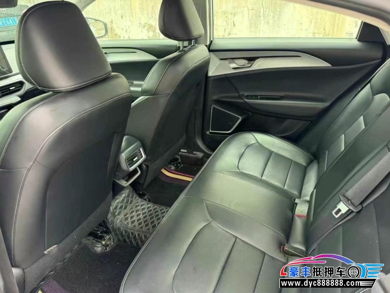 23年吉利几何轿车抵押车出售