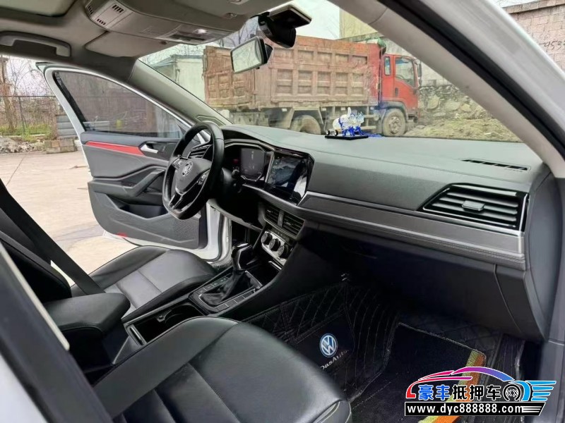 21年大众速腾轿车抵押车出售