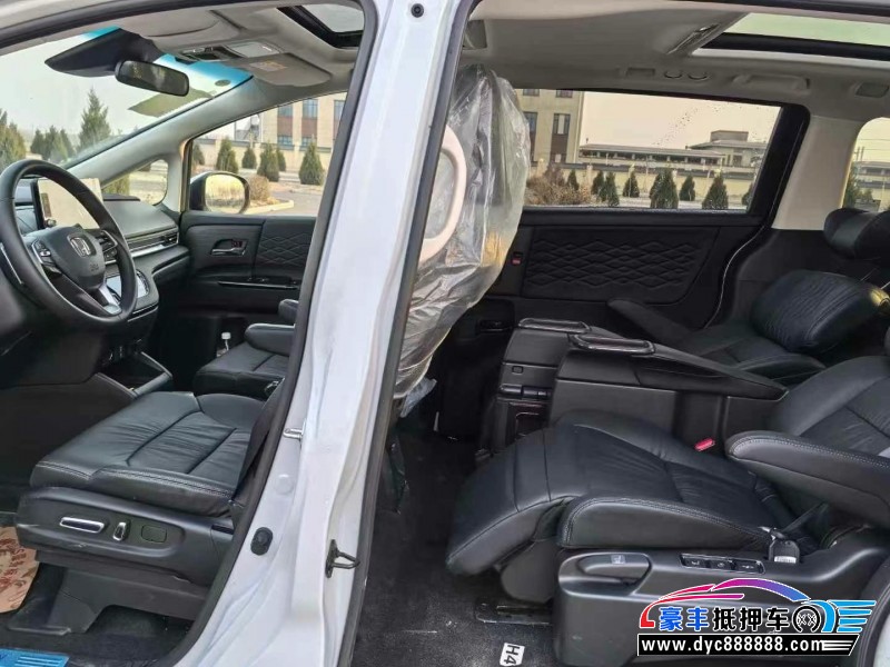 24年本田艾力绅轿车抵押车出售