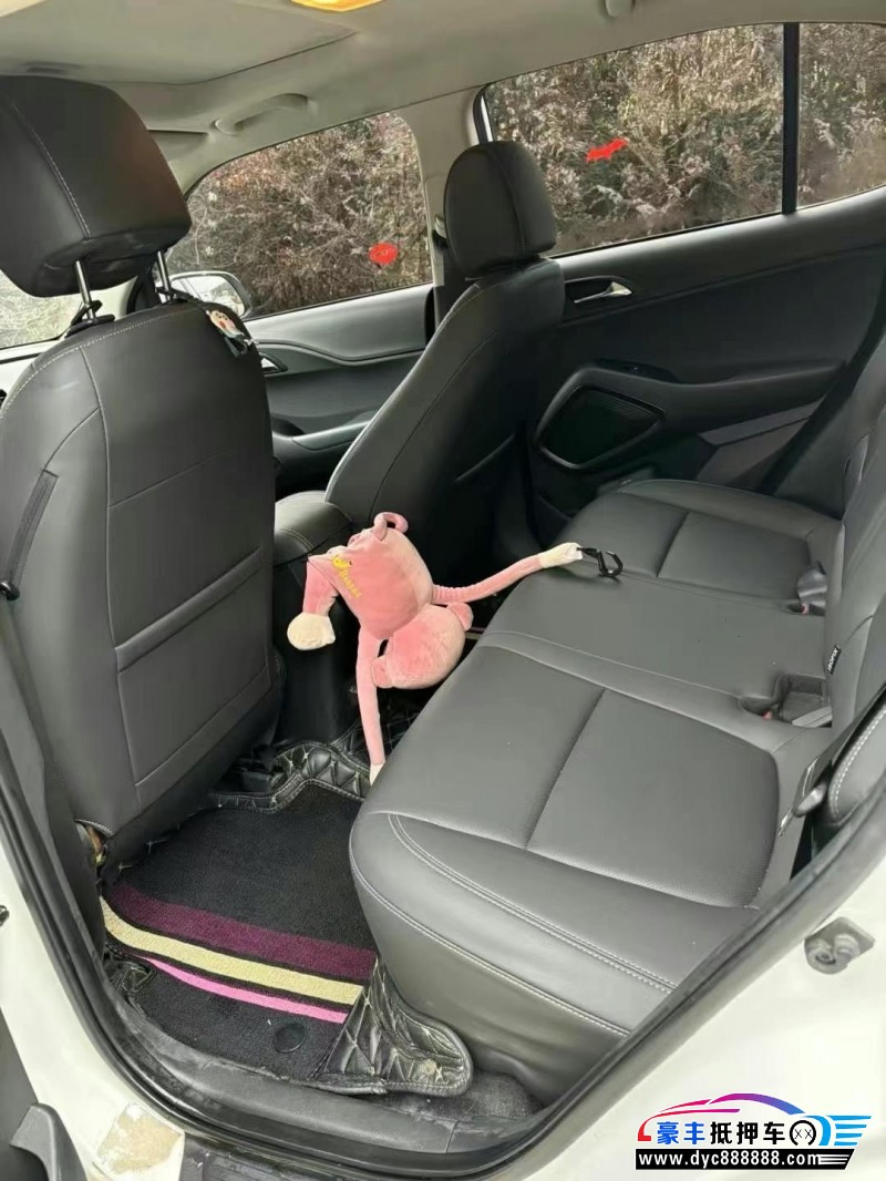 21年现代ix35轿车抵押车出售