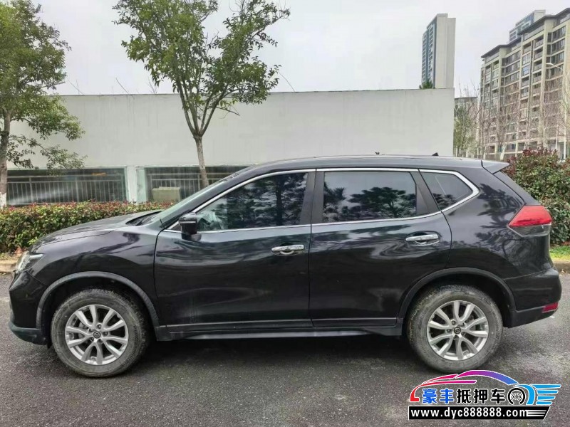 20年日产奇骏轿车抵押车出售