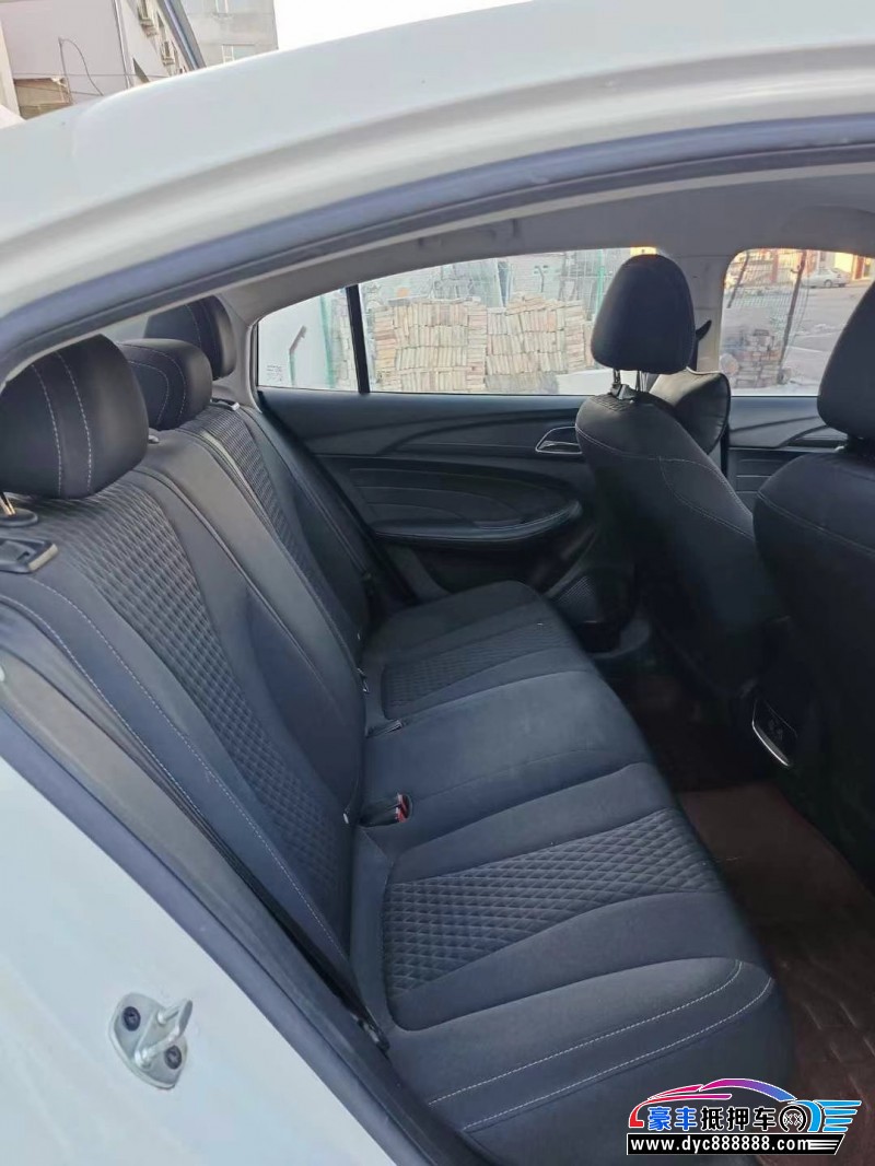 19年荣威i5轿车抵押车出售