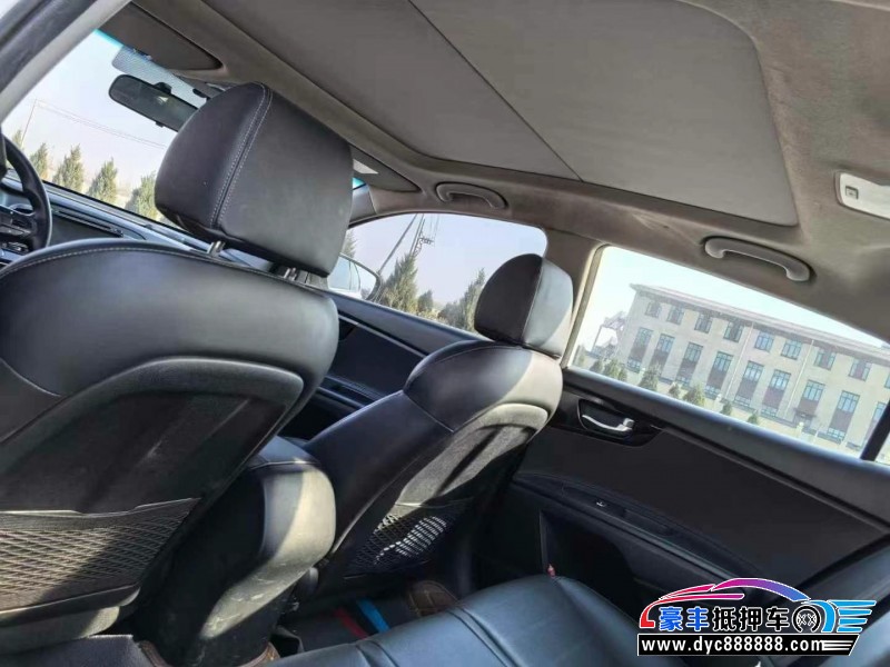 15年起亚K4轿车抵押车出售