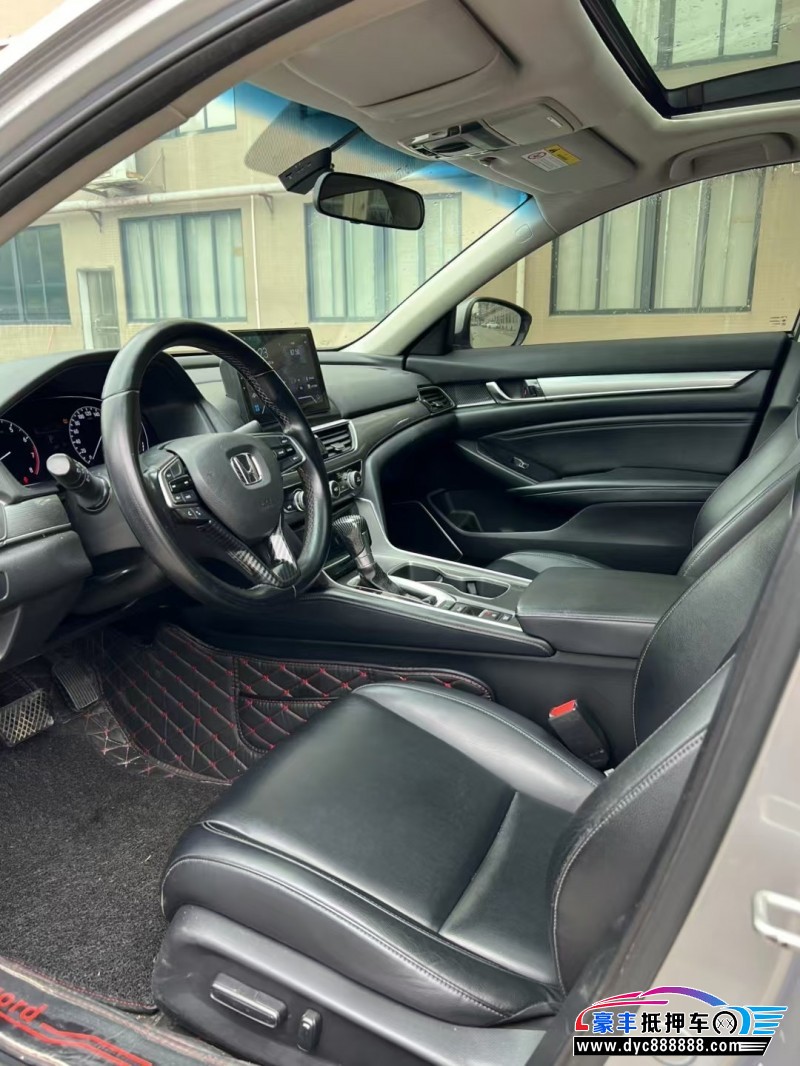 19年本田雅阁轿车抵押车出售