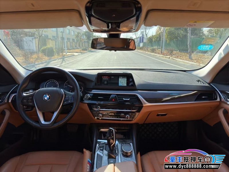 18年宝马5系轿车抵押车出售