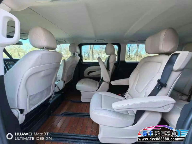 21年奔驰威霆轿车抵押车出售