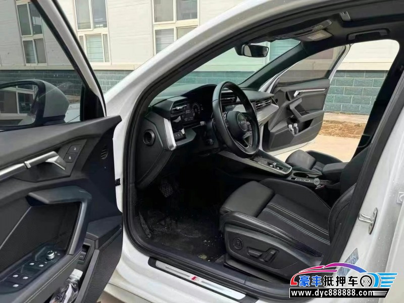 23年奥迪A3轿车抵押车出售