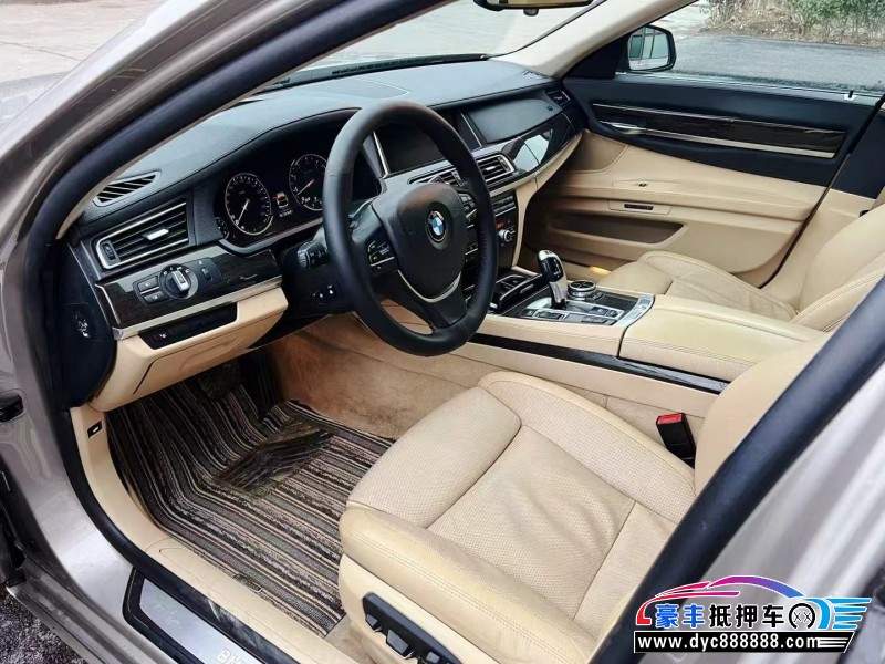 14年宝马7系轿车抵押车出售