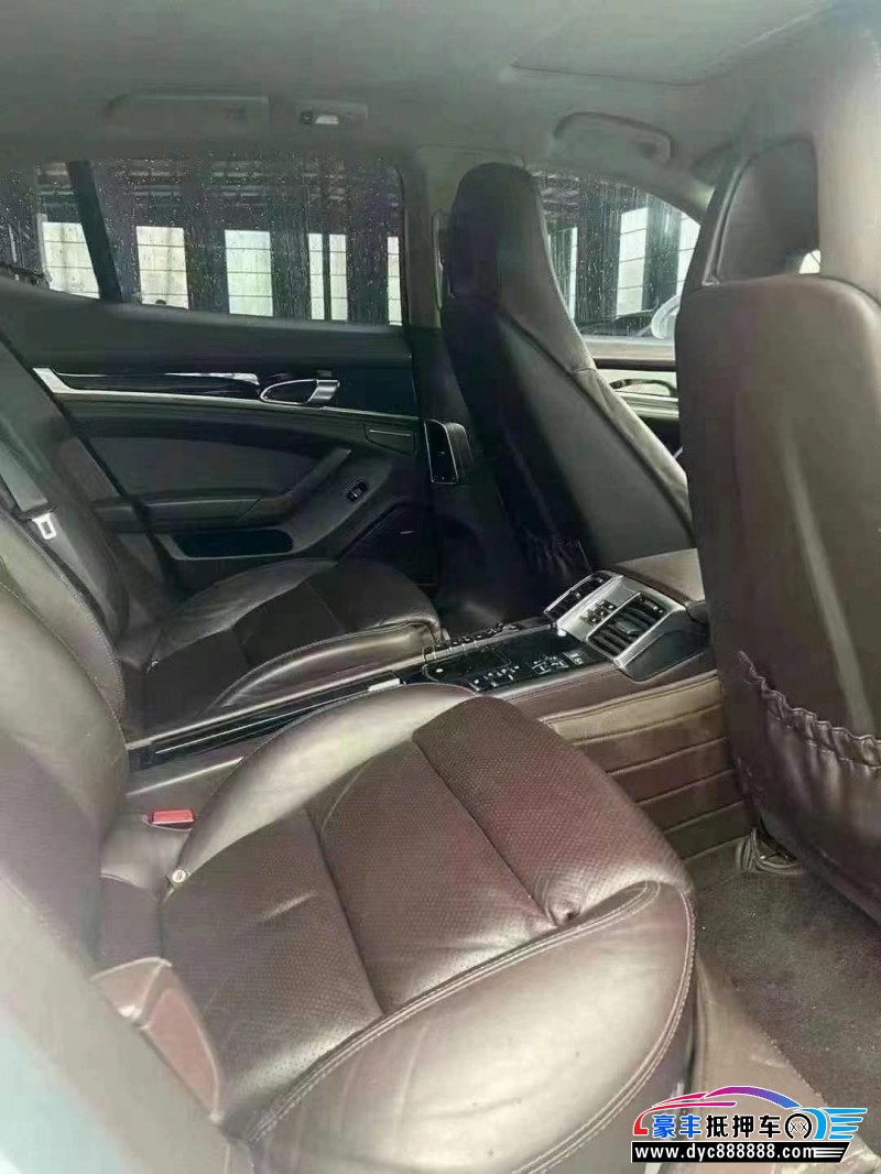 15年保时捷帕纳梅拉轿车抵押车出售