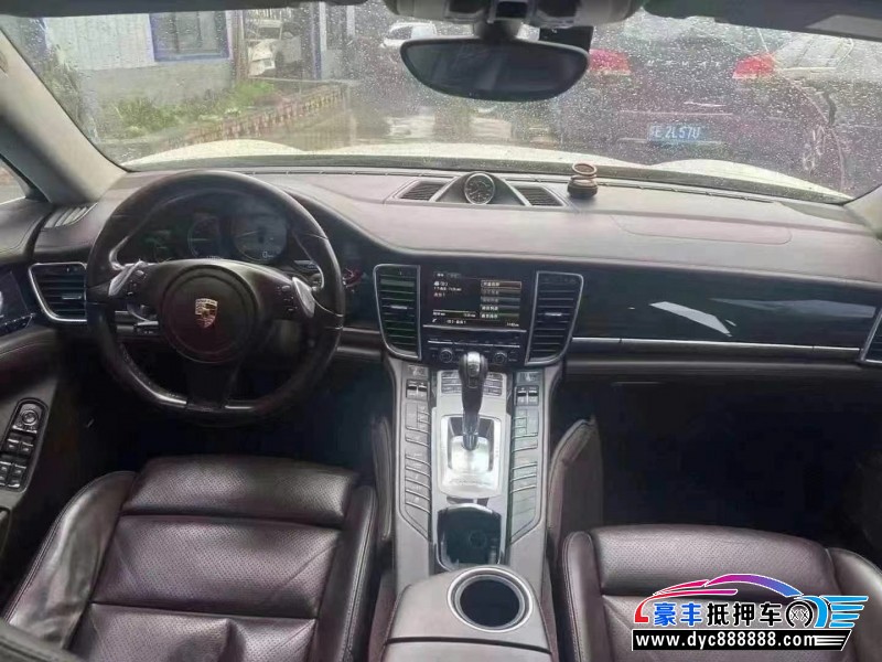 15年保时捷帕纳梅拉轿车抵押车出售