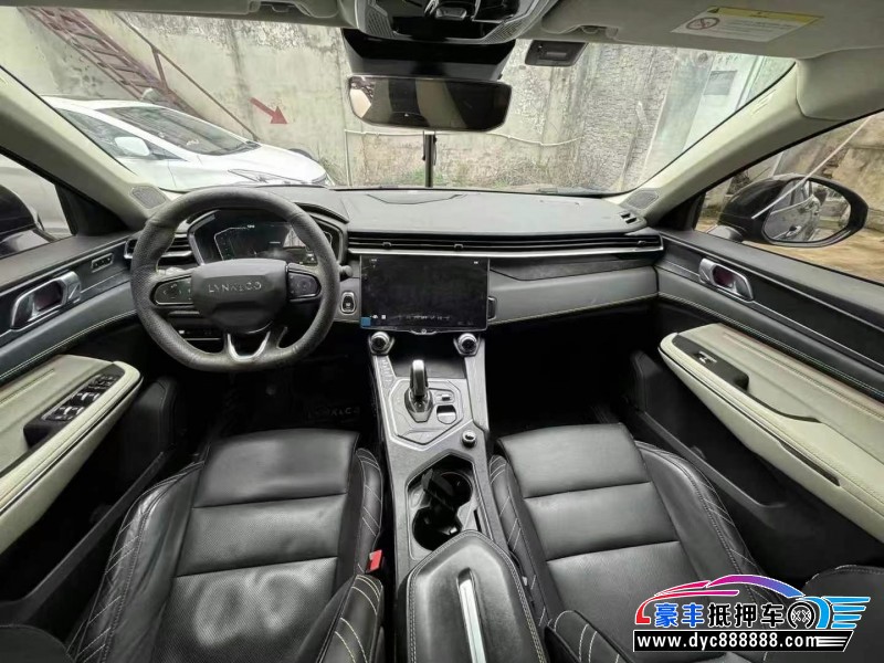 20年领克05轿车抵押车出售