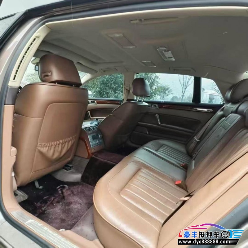 13年大众辉腾轿车抵押车出售