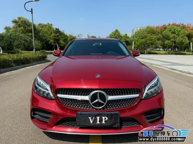 19年奔驰C轿车抵押车出售