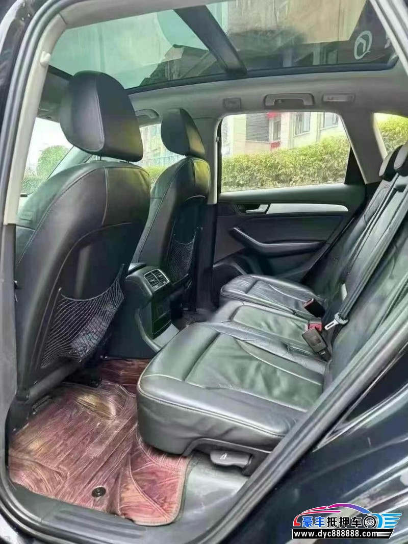 15年奥迪Q5轿车抵押车出售